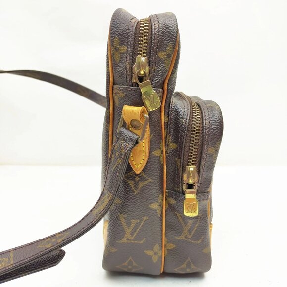 Authentic Louis Vuitton Amazon Monogram Crossbody LCMON204-112025 - Picture 3 of 9